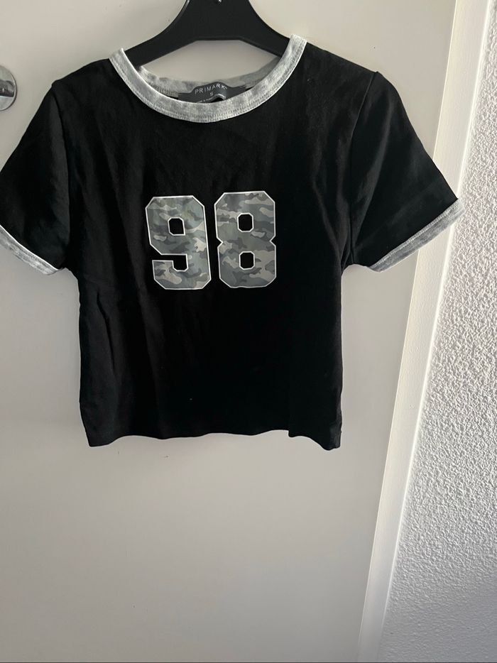 TEE shirt femme taille S primark