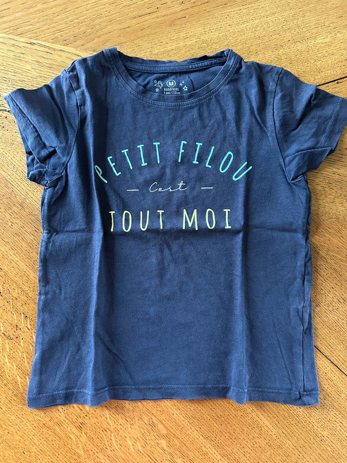 T-shirt