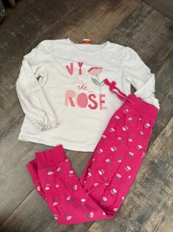 Pyjama tape à l’œil 8 ans