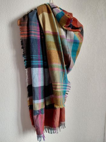 Écharpe, châle a carreaux multicolore 💫