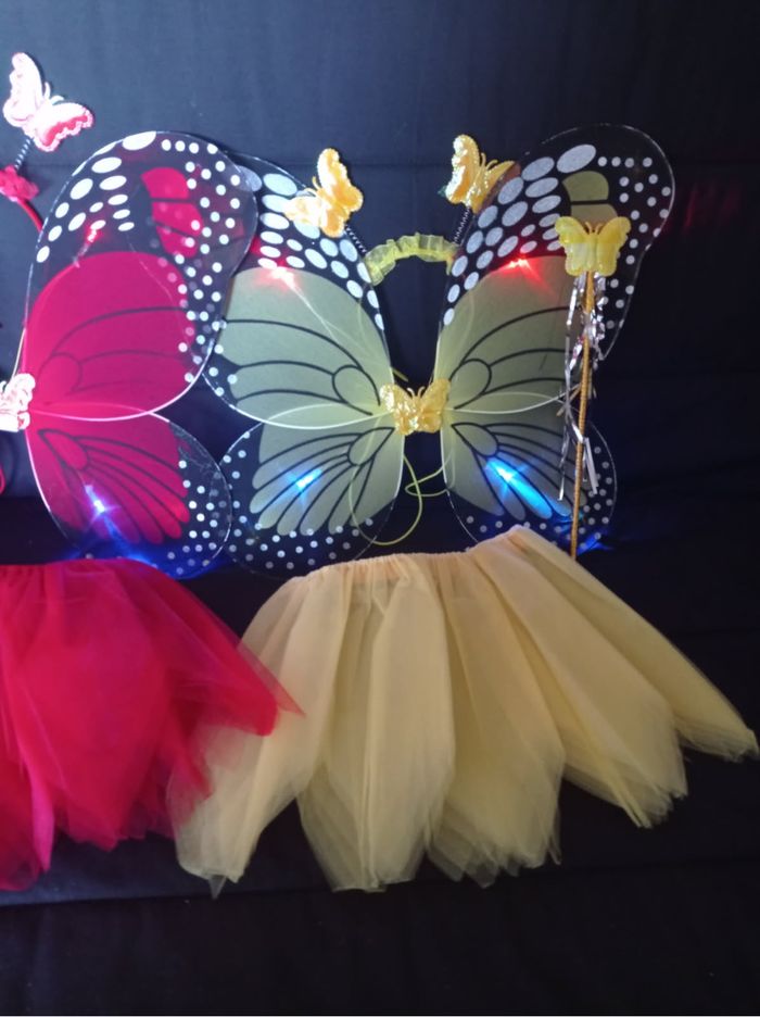 Lot déguisement papillon rouge et jaune à LED - photo numéro 4