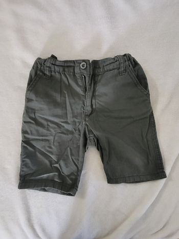 Short 3 ans