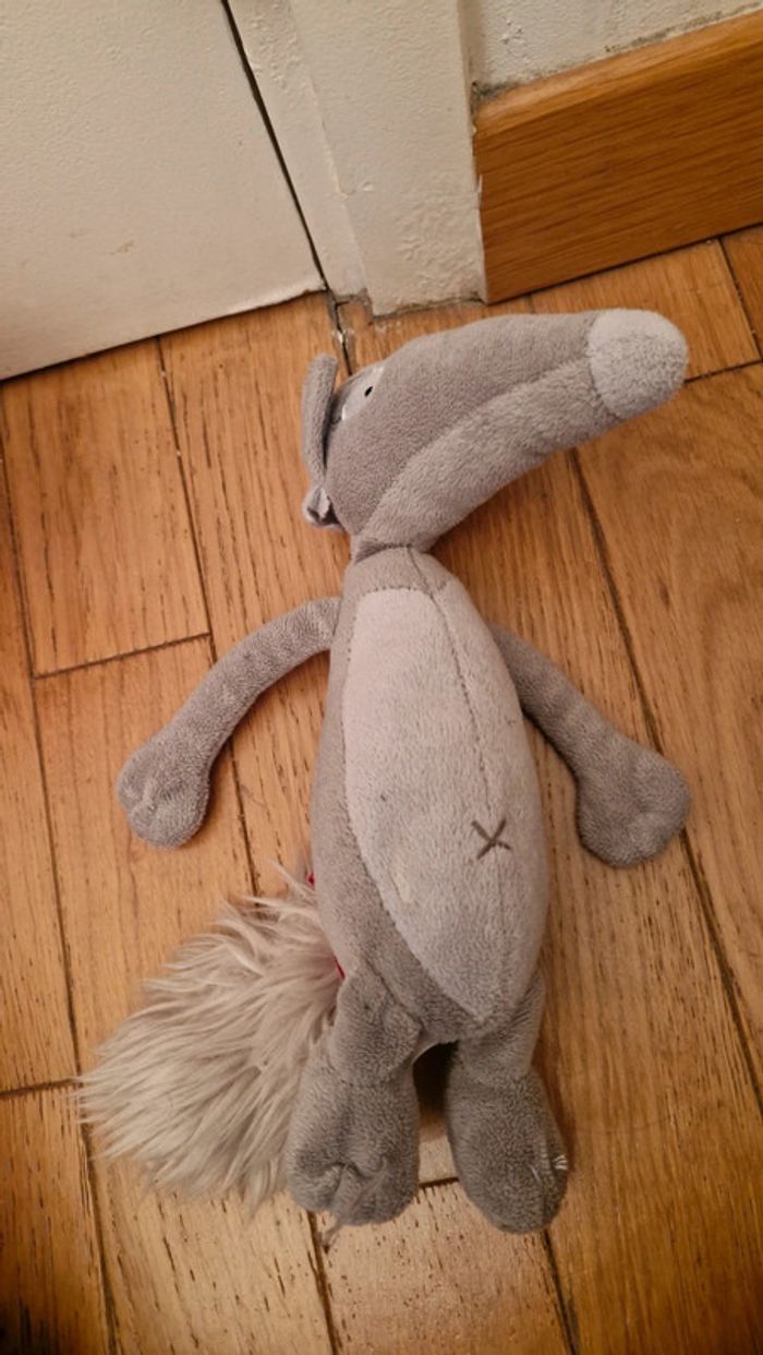 Peluche la louve / le loup Auzou - photo numéro 3