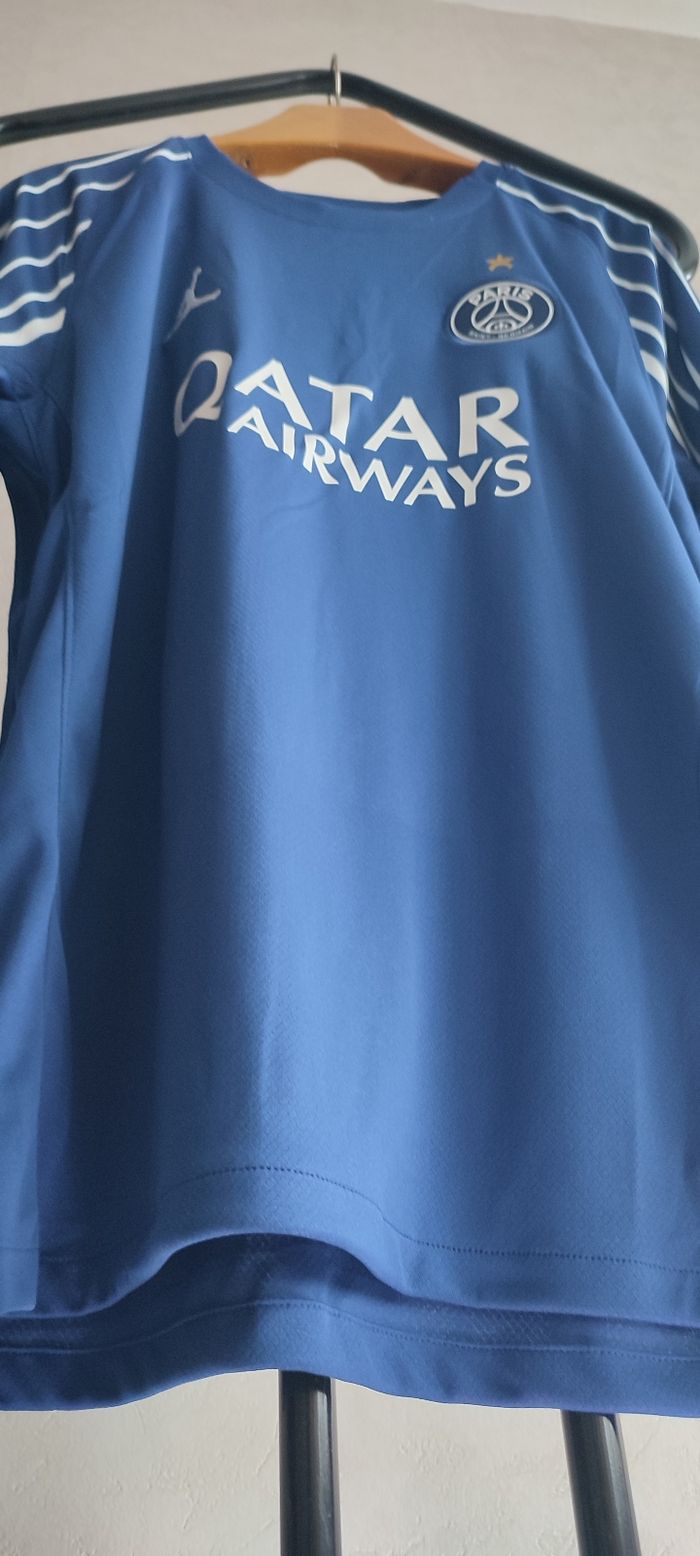 Maillot collector du "PSG CHAMPION OF EUROPE 25 ICI C'EST PARIS" - photo numéro 9