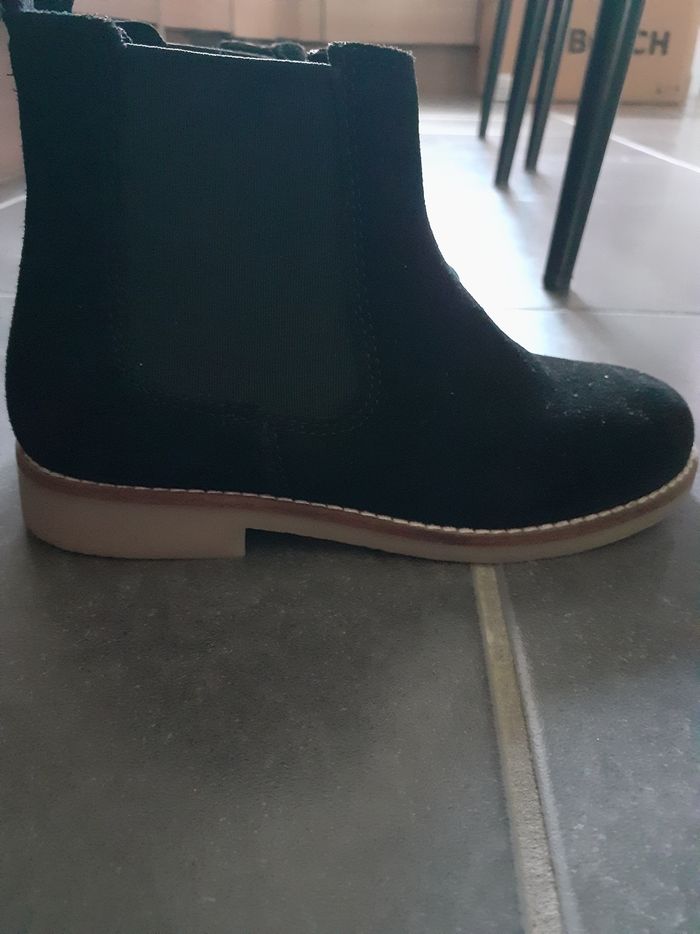 Bottines noires en suédine - photo numéro 2