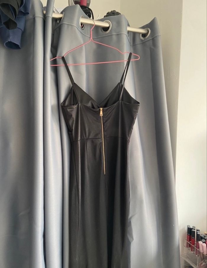 Robe de soirée moulante noire - photo numéro 5