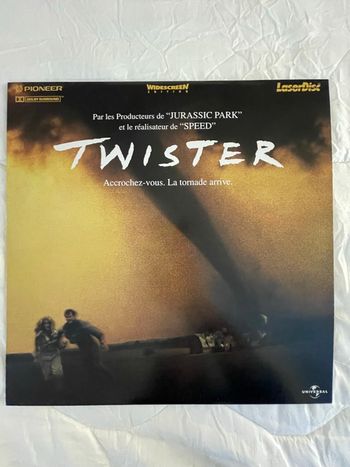 TWISTER - Laser Disc