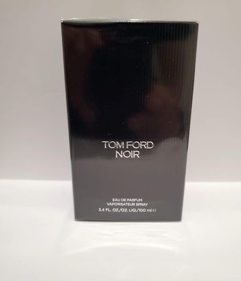 Tom Ford noir