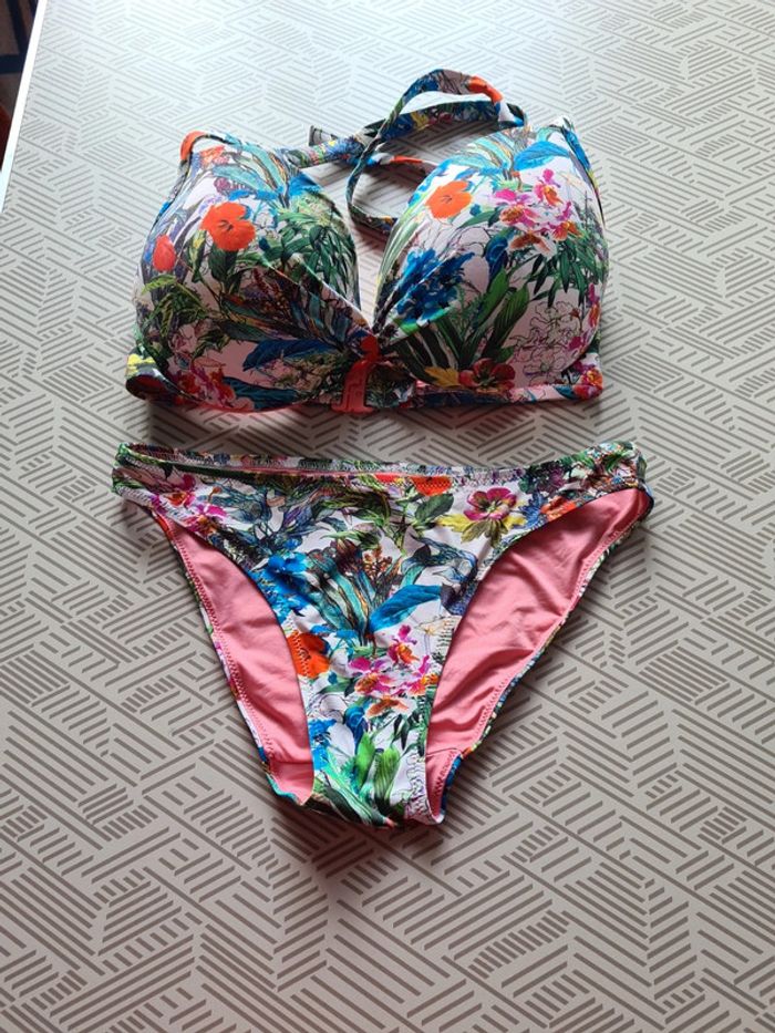 Maillot de bain 2 pièces - photo numéro 2