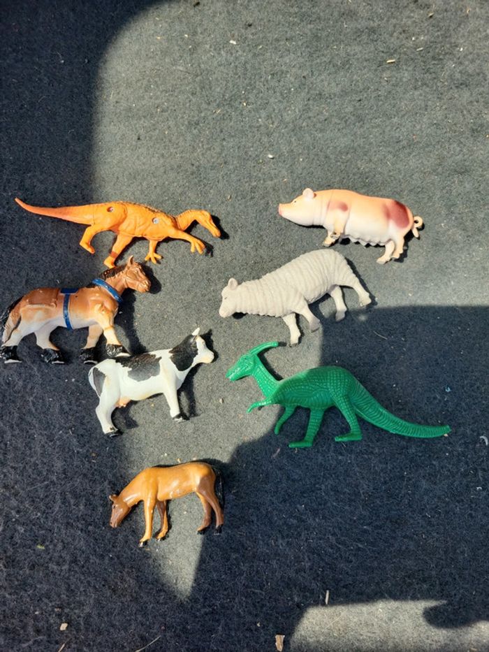 Lot de jouet de  7 animaux