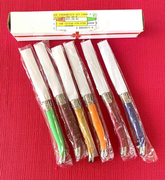 Lot 6 couteaux laguiole multicolore