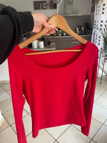 haut rouge