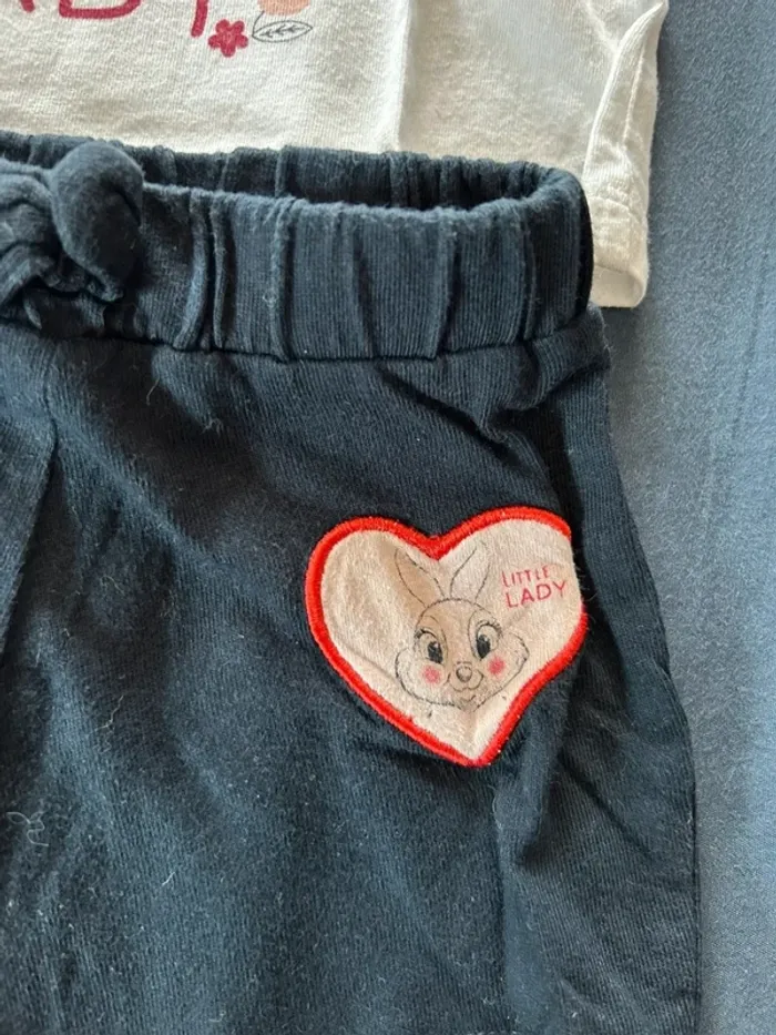 Ensemble Disney taille 9 mois en très bon état - photo numéro 6