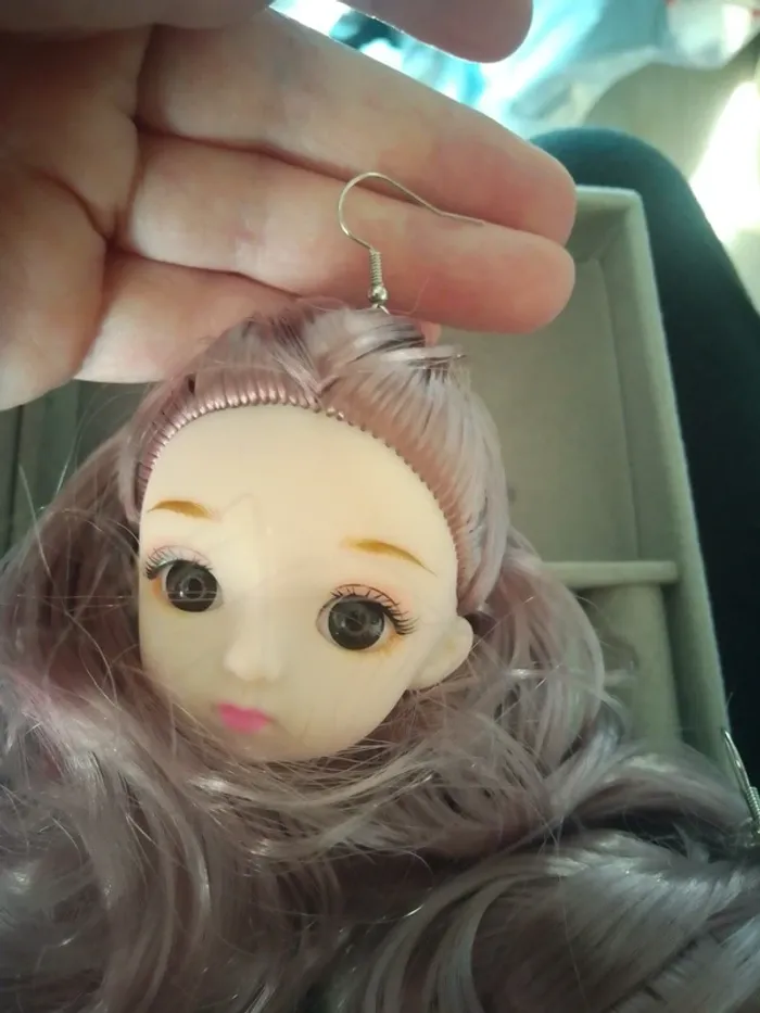 Boucles d'oreilles têtes de poupées - photo numéro 2