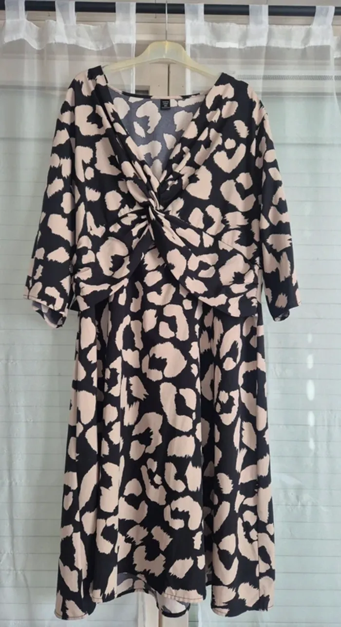 Robe avec motif
