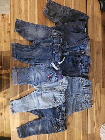 Lot de jeans