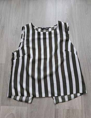 Haut Etam dos entrouvert