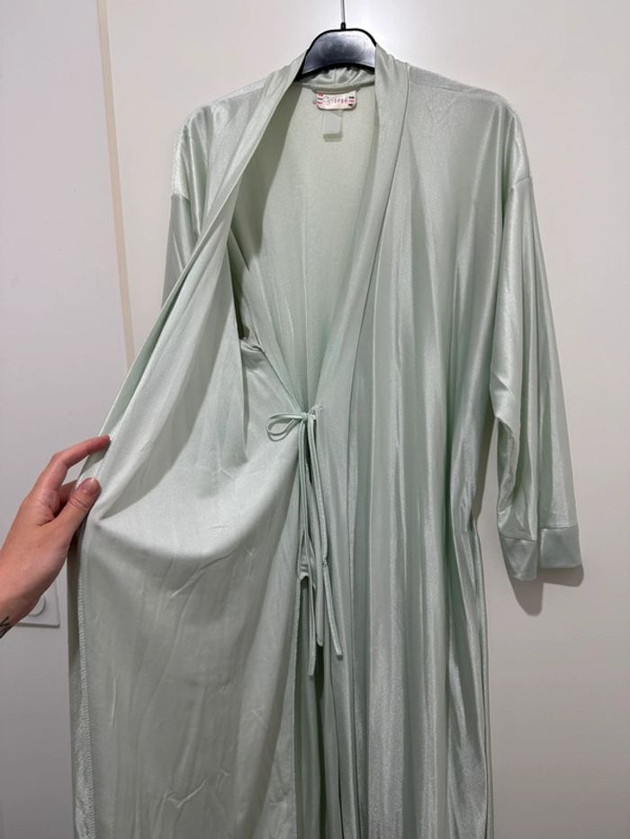 Peignoir satiné - photo numéro 4
