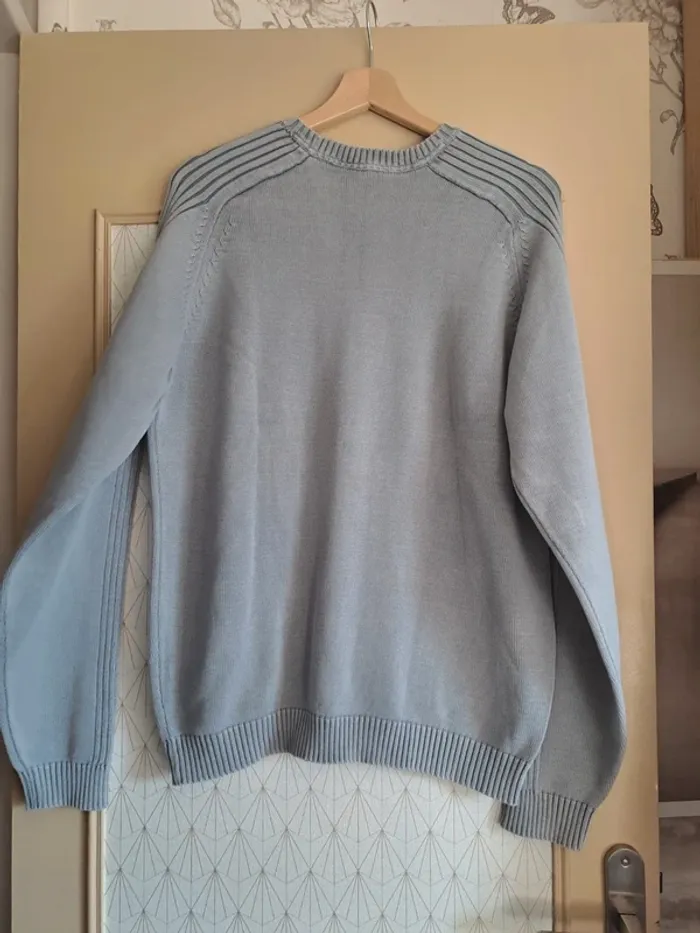 Pull homme gris cargo L décoloration de pliage car rarement porté prix mini - photo numéro 5