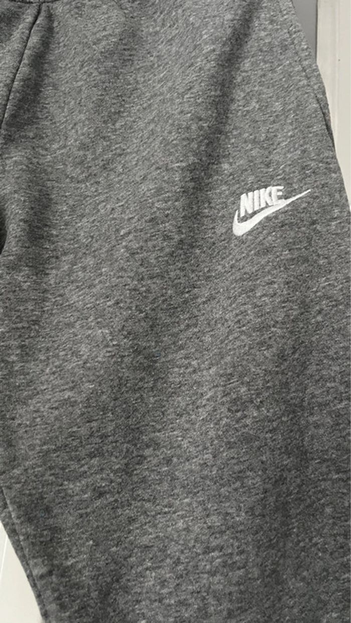 Pantalon de survêtement Nike taille M enfants - photo numéro 3