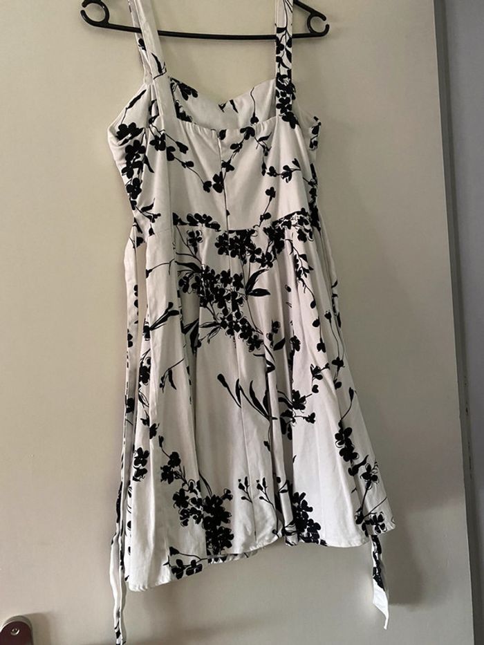 Robe fleurie Grace Karin Taille M - photo numéro 2