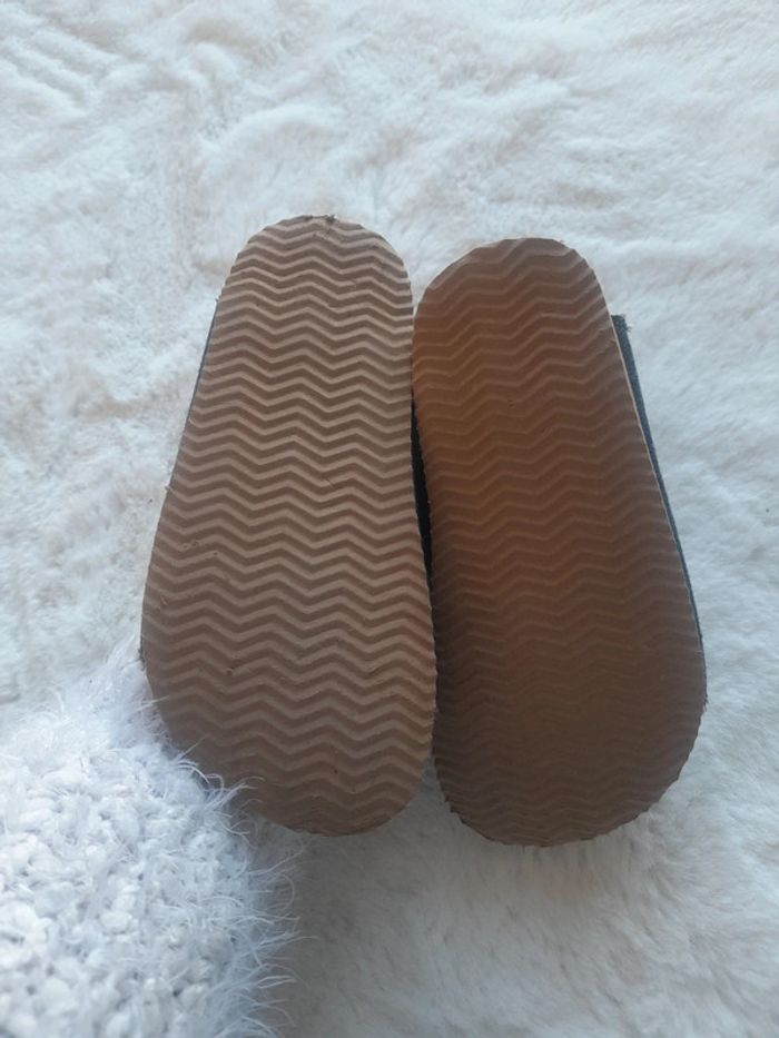 Sandale neuf en cuir 28 - photo numéro 2