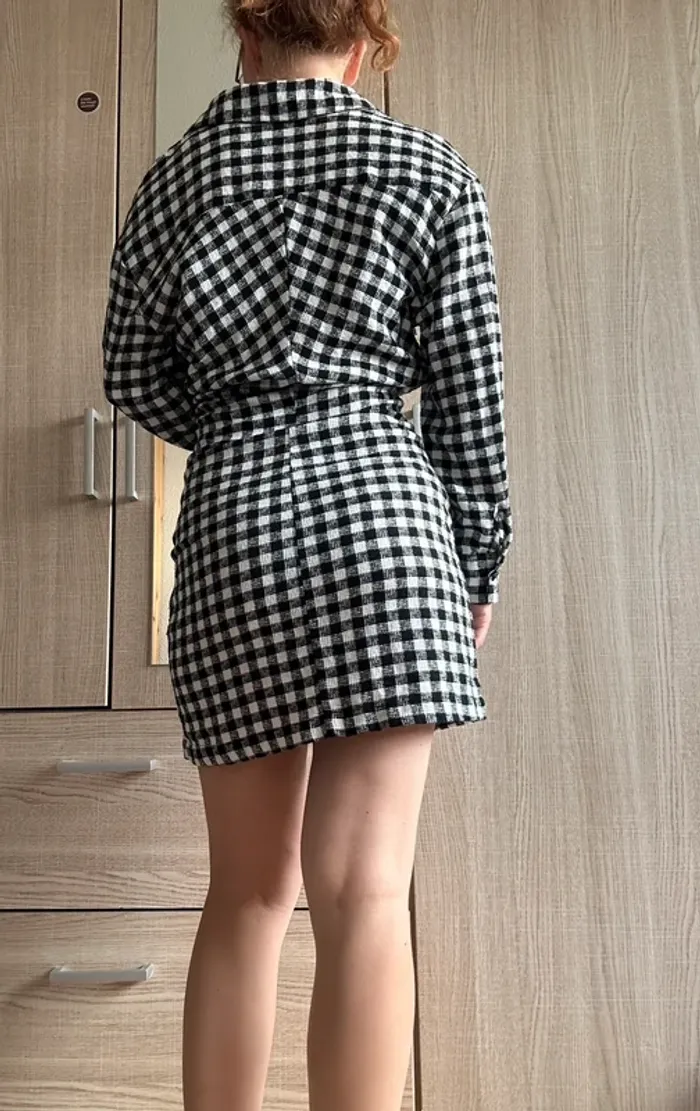 Robe moulante à carreaux - photo numéro 2