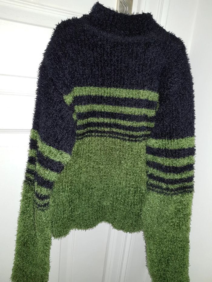 Pull chaud - photo numéro 2