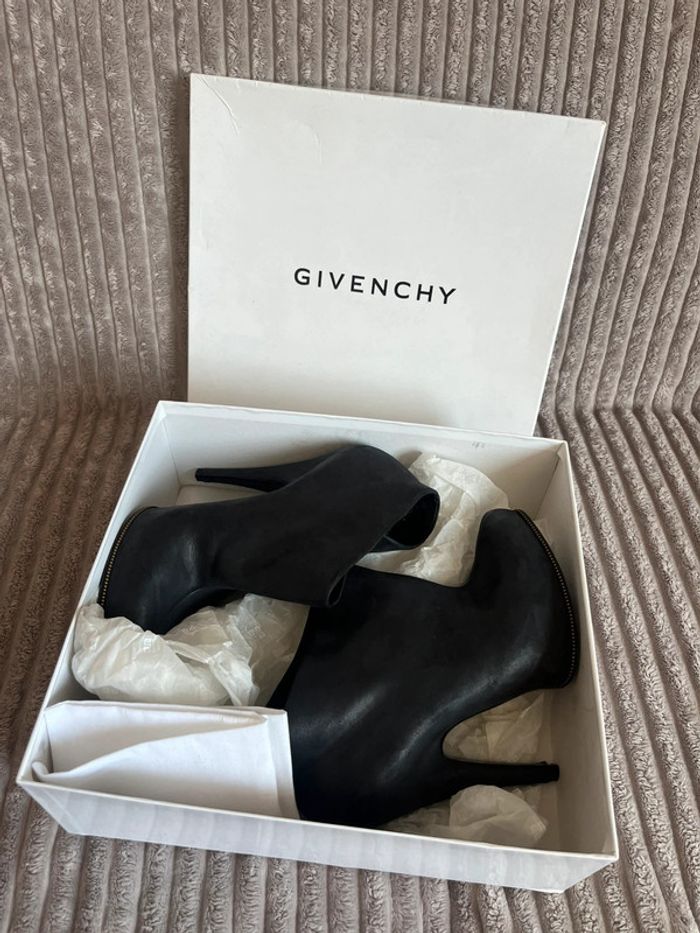 Bottines Givenchy en cuir nubuck noir – Taille 38 - photo numéro 12
