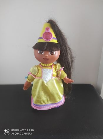 Poupée Dora