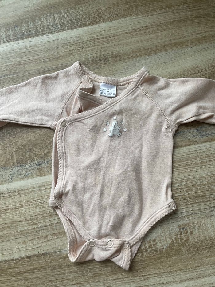 2 bodies - photo numéro 3