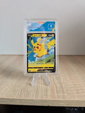 Carte gradée SFG Pikachu 9