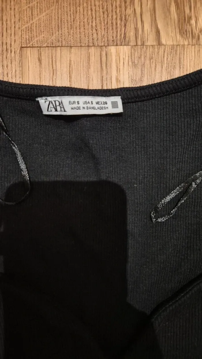 Crop top noir - photo numéro 3