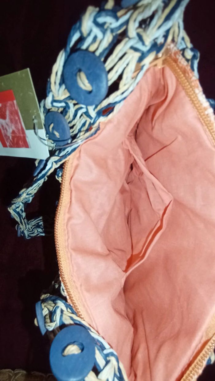 Deux magnifiques sacs a bandoulière avec boutons et franges Neufs Giada - photo numéro 7