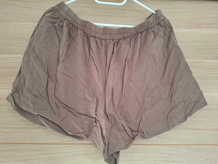 2 shorts primark 44 - photo numéro 3