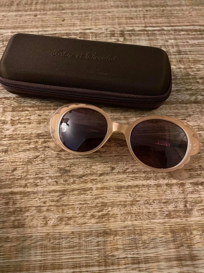 Lunettes de soleil tartine et chocolat Parfait état - photo numéro 2