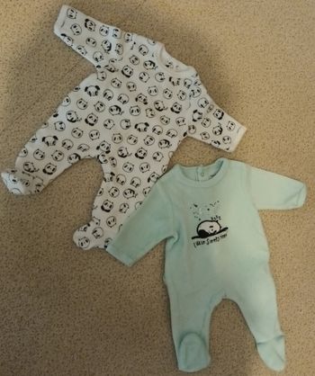 Lot pyjamas  naissance