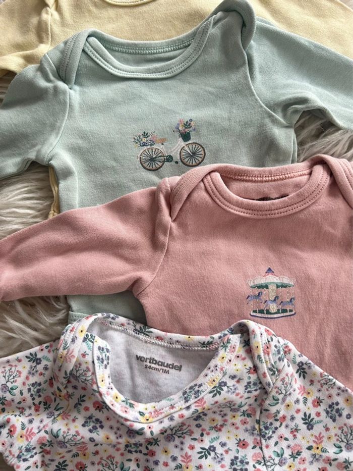 Fille 👧🏻 Lot 4 bodys manches longues - vertbaudet 1 mois - photo numéro 2