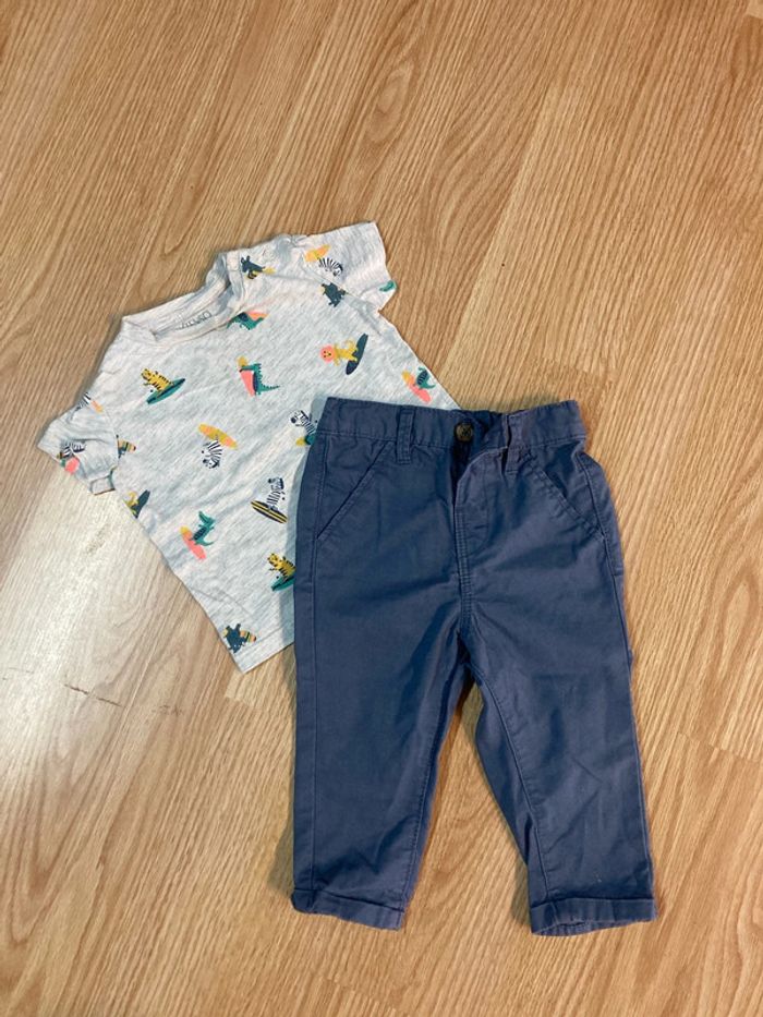 Tenue pantalon et t-shirt manche courte 9 mois