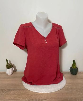T-shirt rose à boutons Armand Thierry