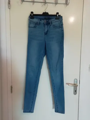 Jean 36
