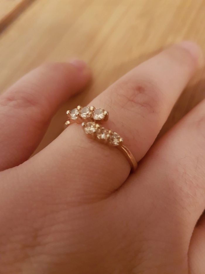 Bague doré avec petits strass - photo numéro 3