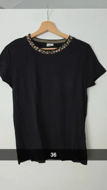 Tee shirt noir et doré