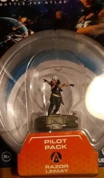 Figurine starlink Razor Lemay