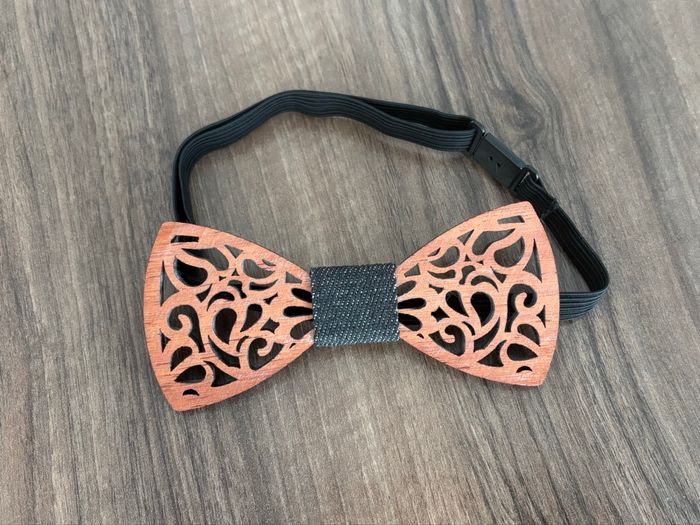 Noeud papillon en bois