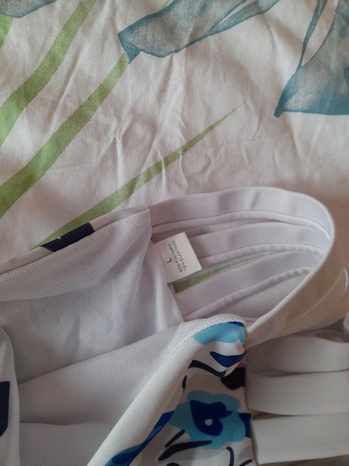 Maillot de bain 2 pièces neuf - photo numéro 3