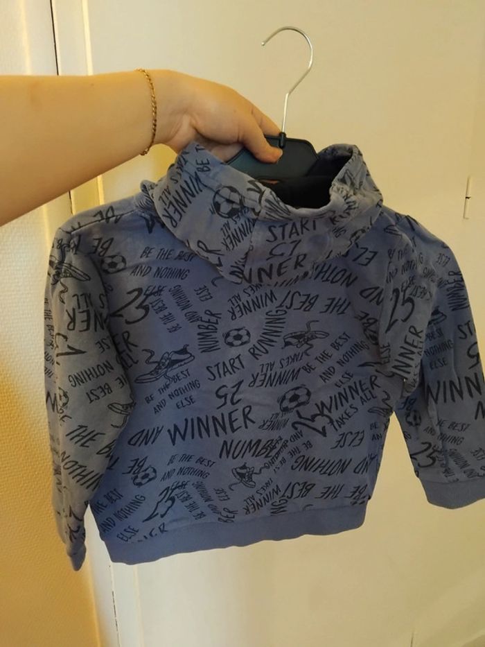 Sweet à capuche garçon 8ans - photo numéro 4