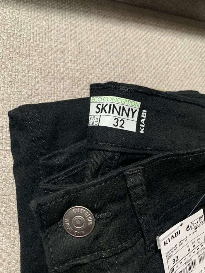 Jeans neuf - photo numéro 3