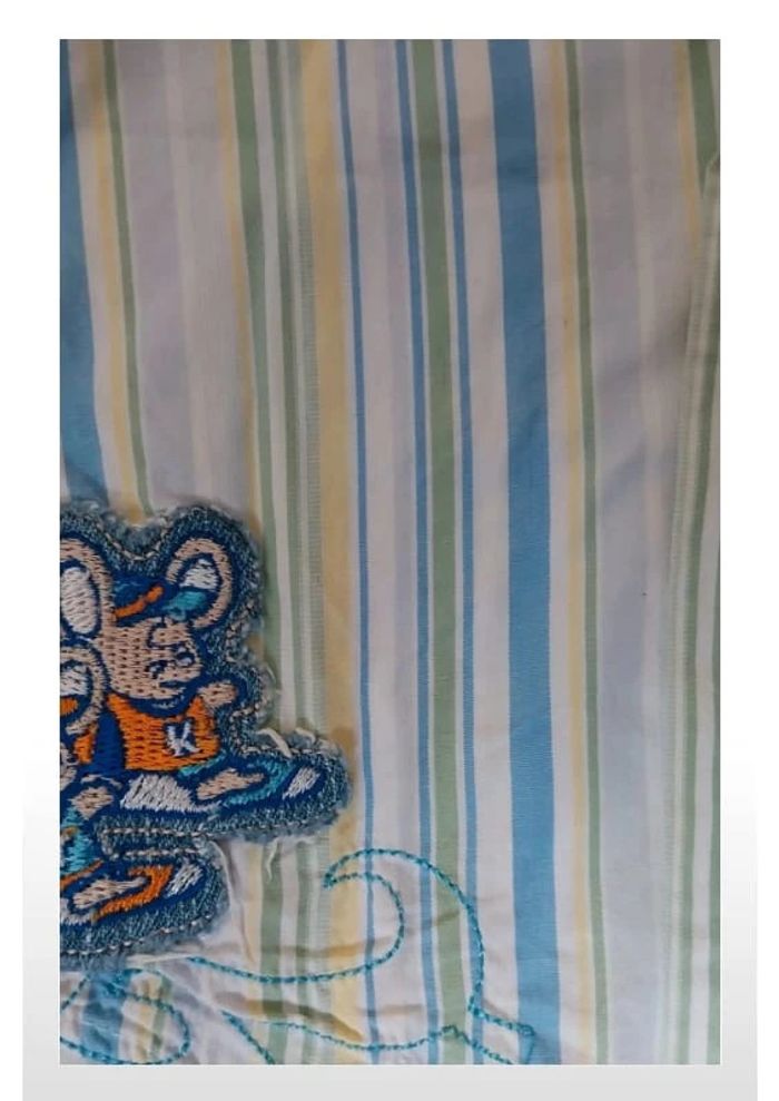 Chemise 6 mois TBE - photo numéro 2