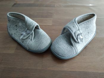Chaussons fille 25